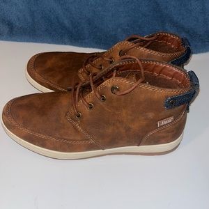 Bass men casual brown shoes